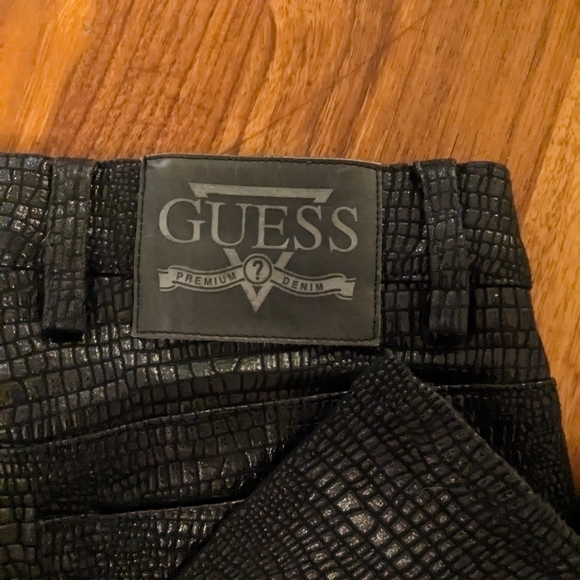 Black Guess snakeskin jeans size 28 - Picture 5 of 10